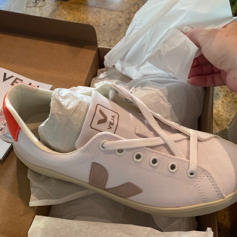 Veja esplar size 8 Womens